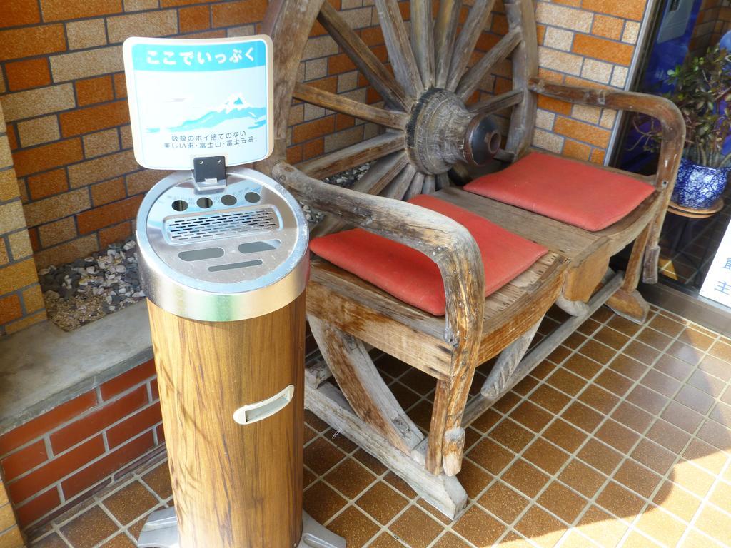 פוג'יקאוואגוצ'יקו Kawaguchiko Lakeside Hotel מראה חיצוני תמונה